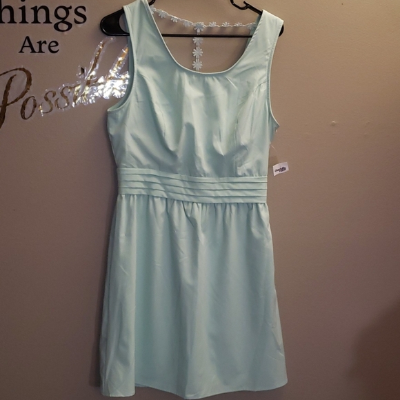 Dress - Picture 1 of 4